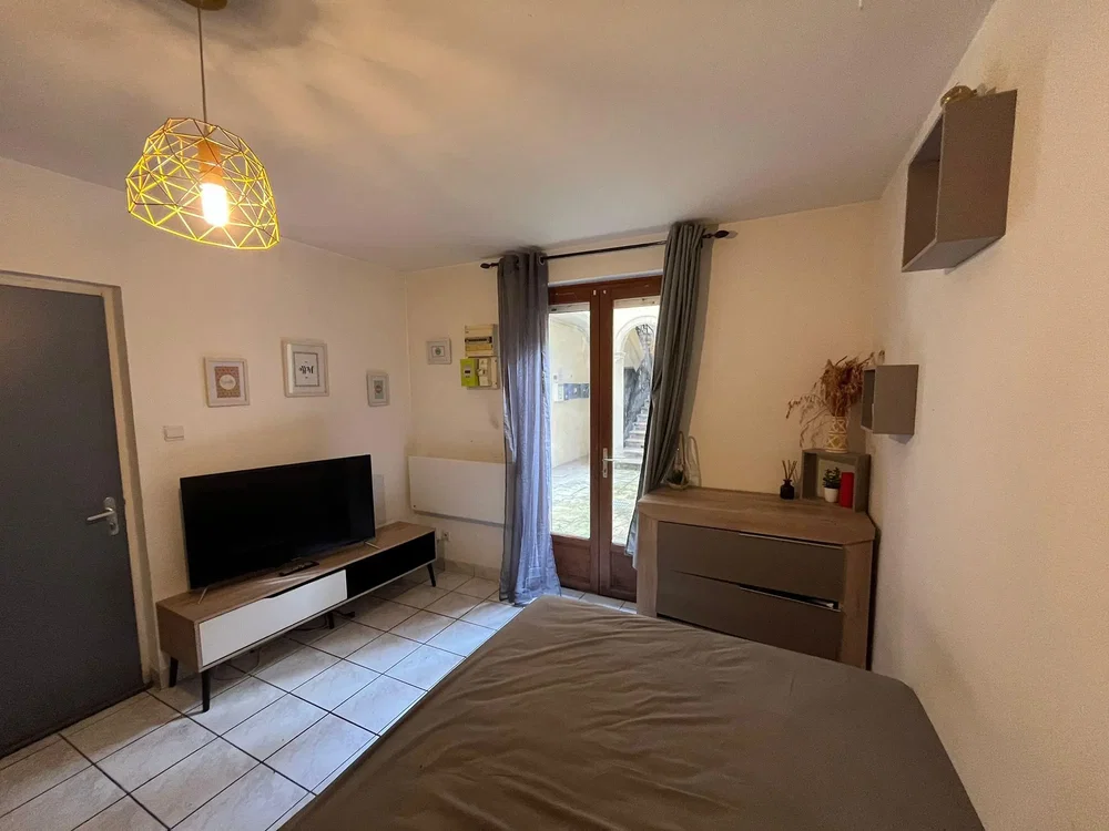 Bedroom; natural light, tile floor
