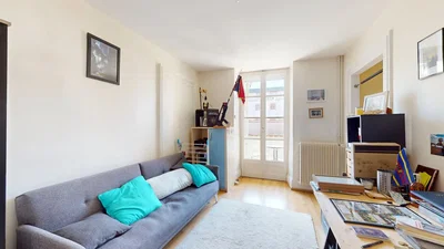 Wohnzimmer; tageslicht, holzboden