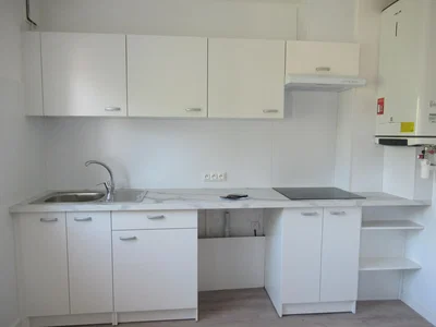 Cuisine; électroménager, carrelage