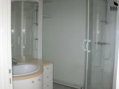 Salle de bain; carrelage, lumière naturelle