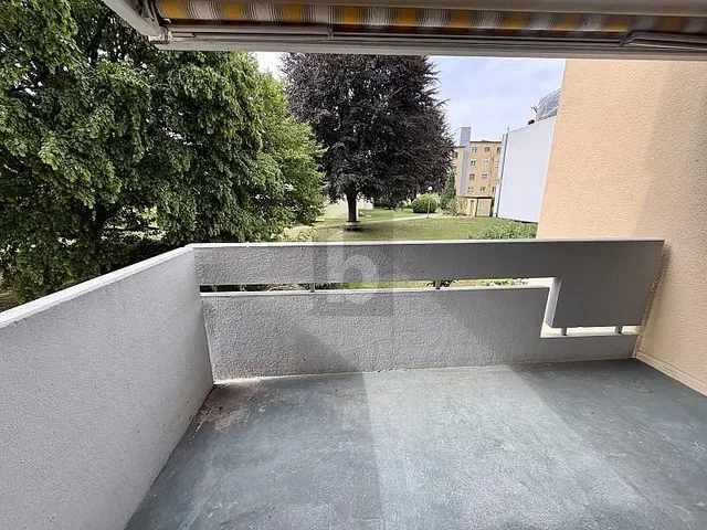 Balkón; výhľad, prirodzené svetlo