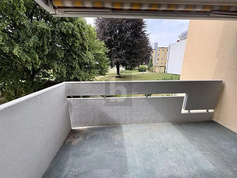 Balcony; view, natural light