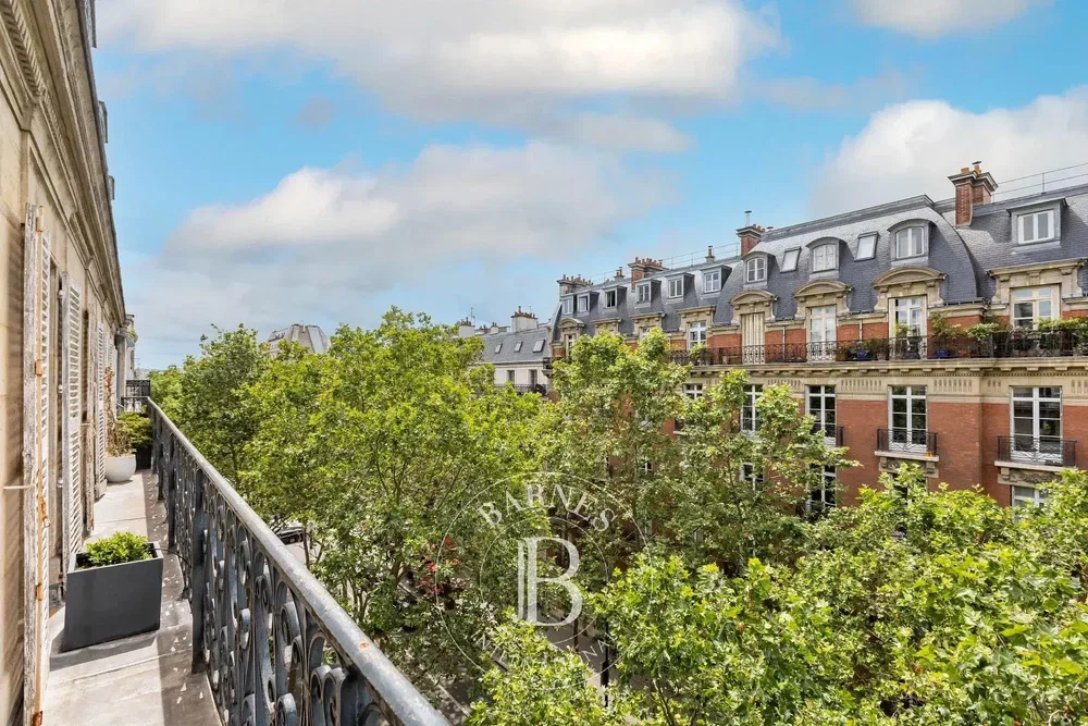 Balcon; vue, lumière naturelle