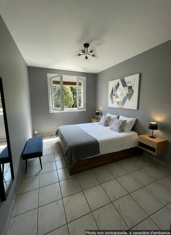 Schlafzimmer; tageslicht, fliesenboden