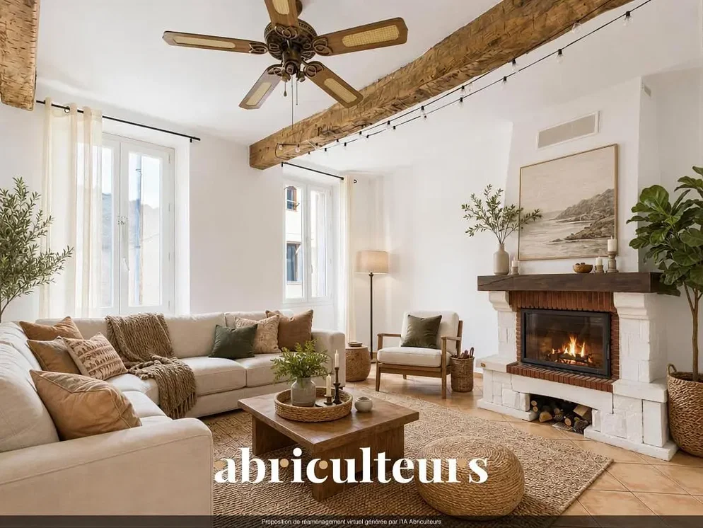 Wohnzimmer; kamin, holzbalken, tageslicht, rustikaler stil