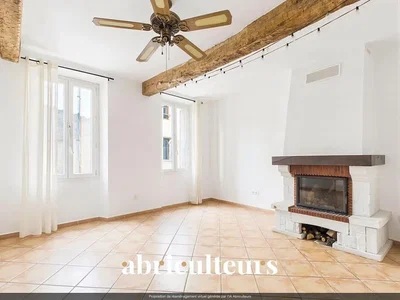 Wohnzimmer; fliesenboden, kamin, tageslicht, holzbalken