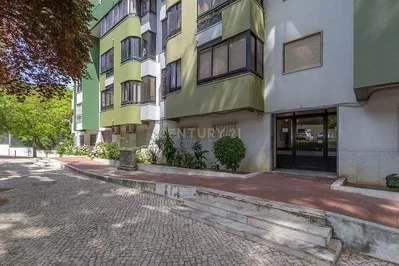 Casa e arredores
