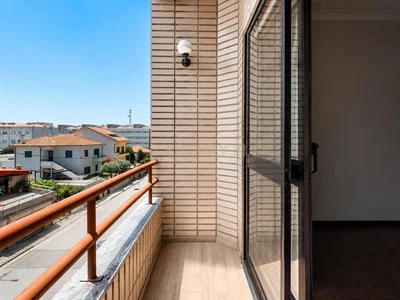 Balkon; výhled, přirozené světlo