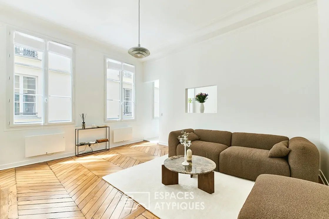 Wohnzimmer; holzboden, tageslicht, moderner stil