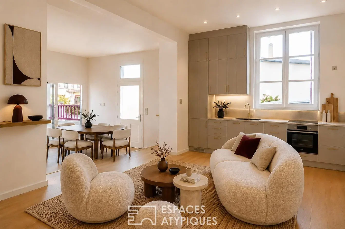 Wohnzimmer; tageslicht, moderner stil, holzboden, küchengeräte