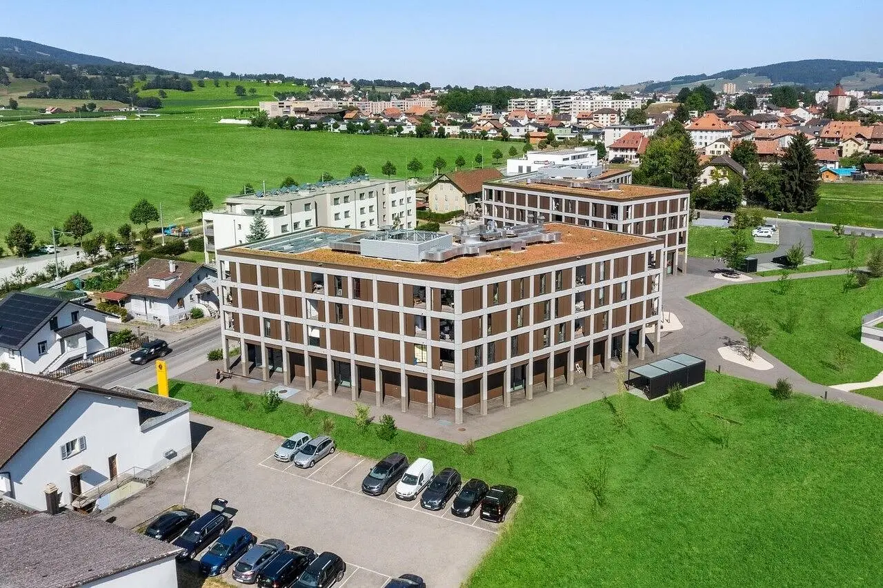 Haus und umgebung; blick, tageslicht