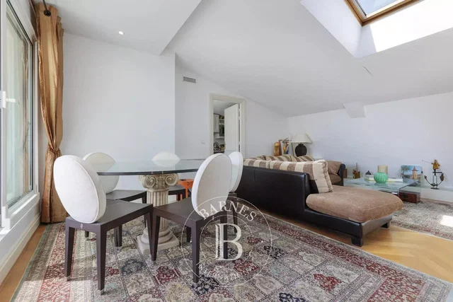 Living room; natural light, wood floor