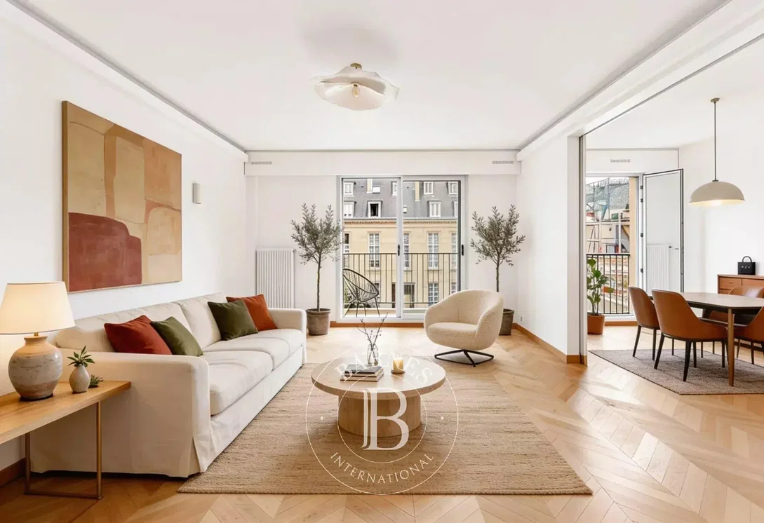 Wohnzimmer; holzboden, tageslicht, moderner stil