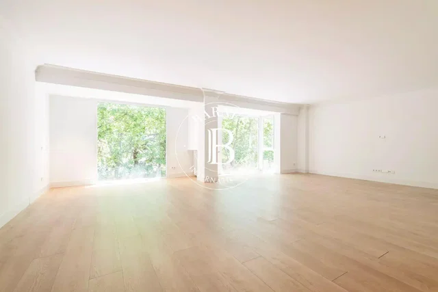 Living room; wood floor, natural light, view