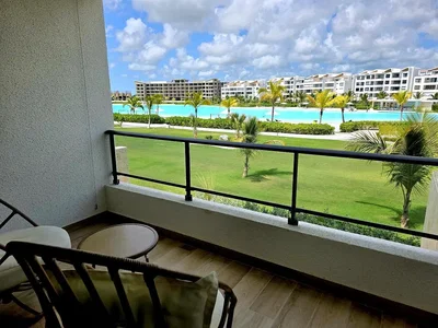 Balkon; výhled, přirozené světlo