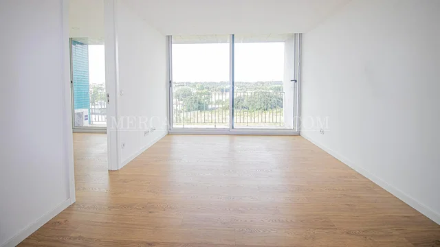 Wohnzimmer; holzboden, tageslicht, blick