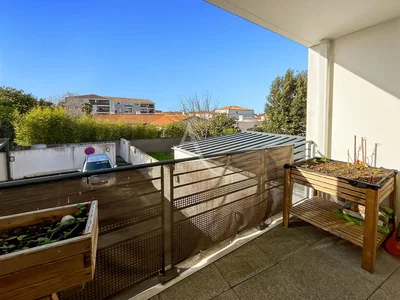 Balkon; pogled, prirodno svjetlo, pločice