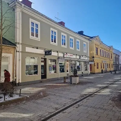 Kuća i okolina; pogled, prirodno svjetlo