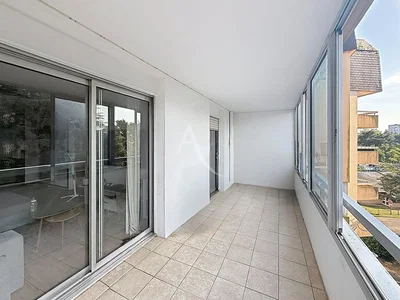 Balkon; pločice, pogled