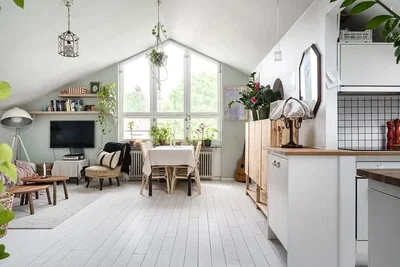 Dnevna soba; prirodno svjetlo, drveni pod, moderni stil