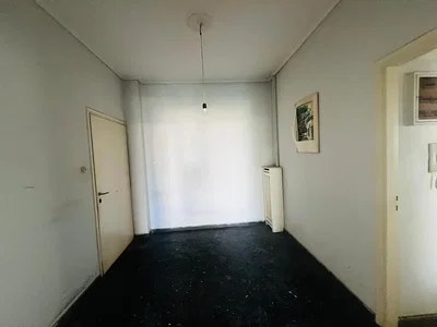 Other; needs renovation, natural light