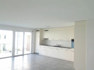 Küche; fliesenboden, tageslicht, küchengeräte