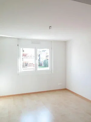 Schlafzimmer; tageslicht, fliesenboden