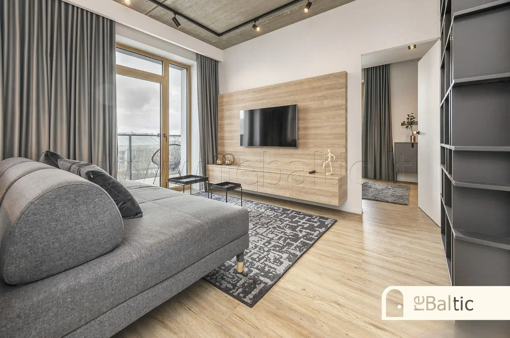 Wohnzimmer; tageslicht, holzboden, moderner stil