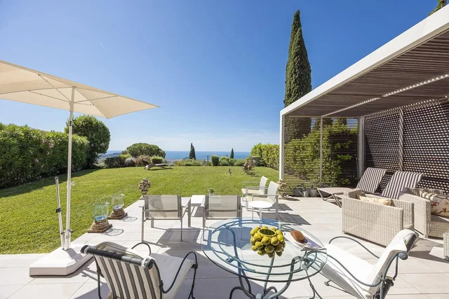 Terrace; view, natural light