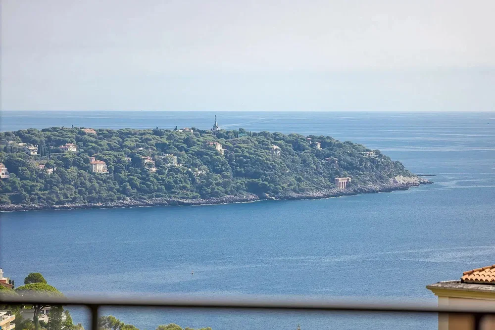 Balkon; pogled, prirodno svjetlo