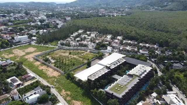 Maison et environs; vue