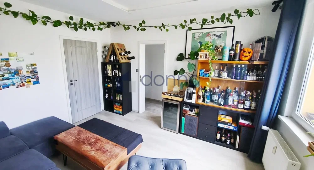 Soggiorno; luce naturale, stile moderno