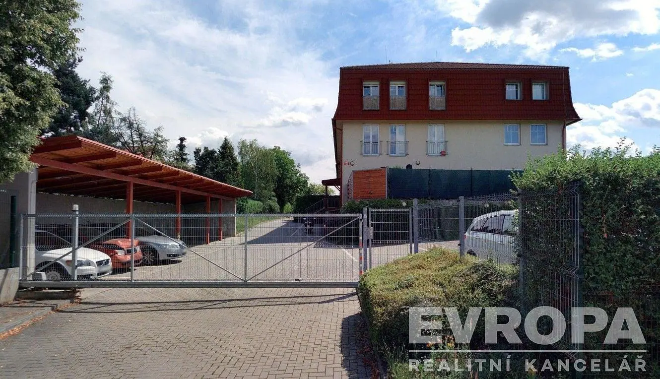 Casa e dintorni; vista, commerciale
