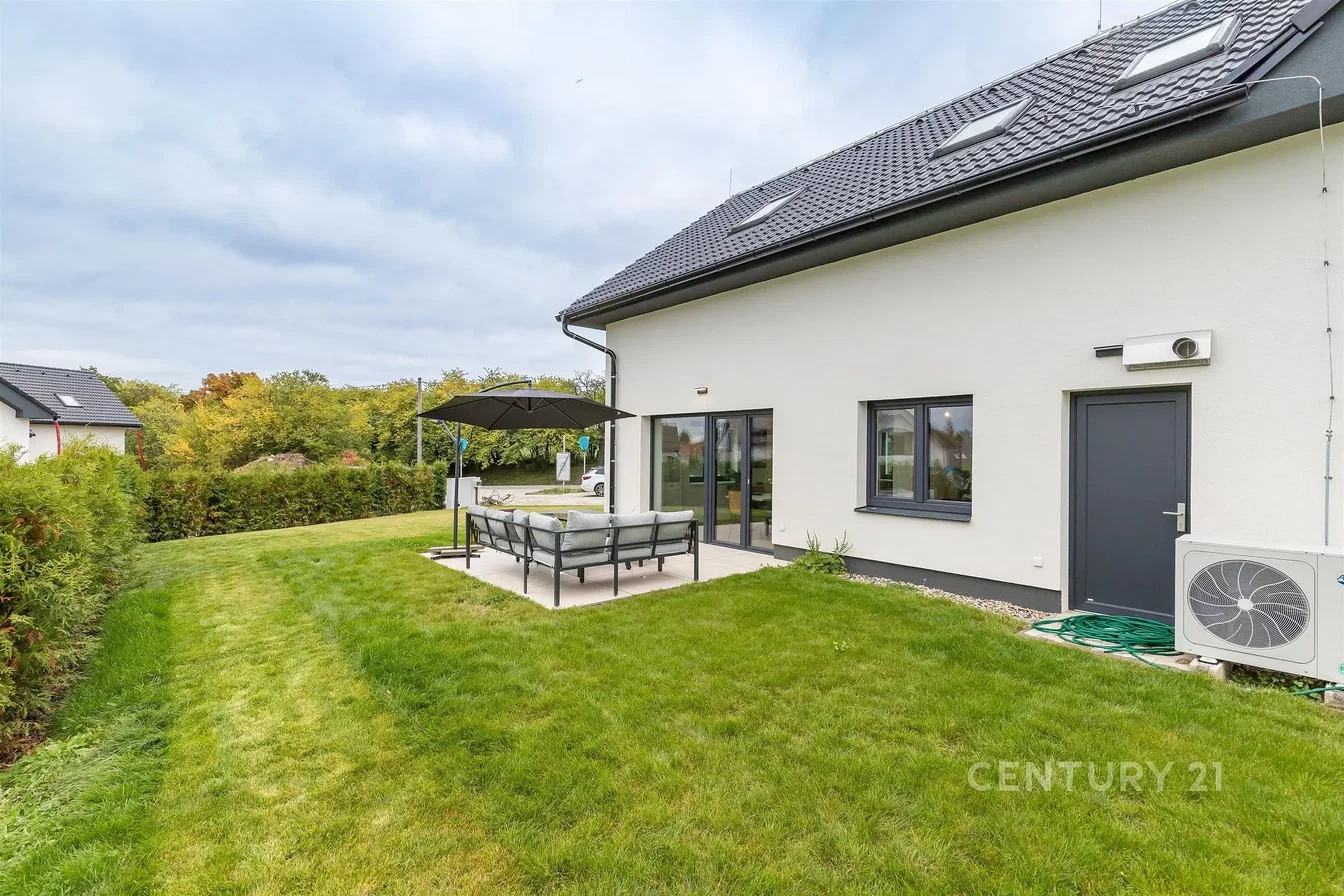 House and surroundings; natural light, renovated