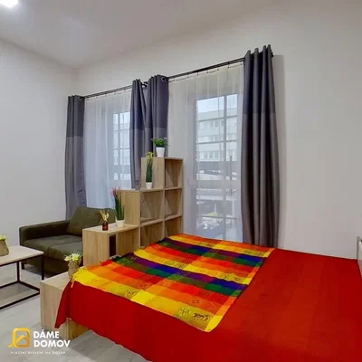 Yatak odası; doğal ışık, modern stil