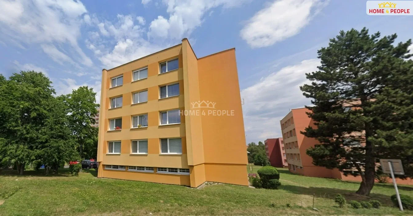 Кућа и околина