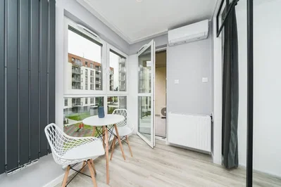 Balkon; blick, holzboden, tageslicht