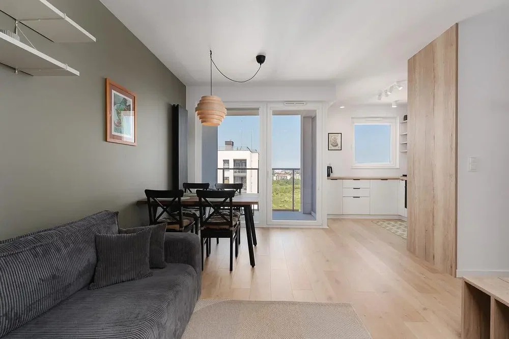Wohnzimmer; blick, holzboden, tageslicht, moderner stil