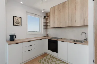 Küche; küchengeräte, tageslicht, moderner stil, renoviert
