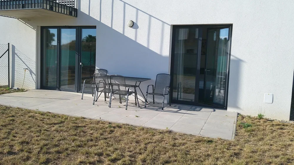 Terrace; natural light, view