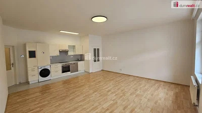 Küche; küchengeräte, holzboden, tageslicht