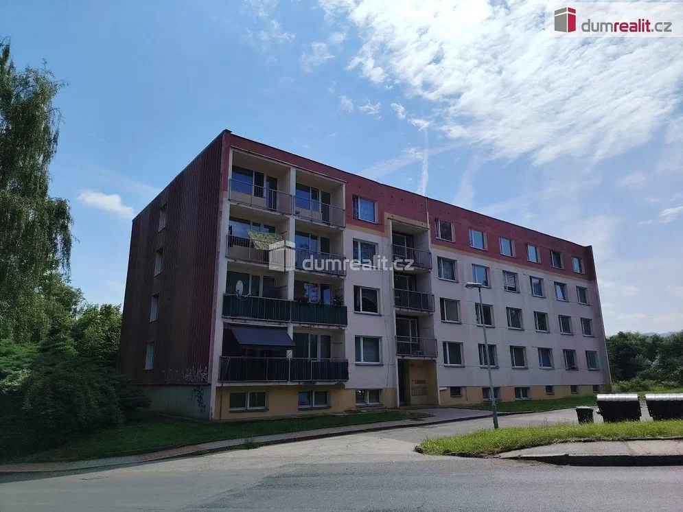 Кућа и околина