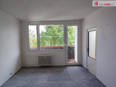 Sonstiges; tageslicht, renovierungsbedürftig