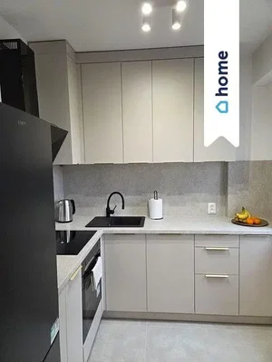 مطبخ; أجهزة المطبخ, أرضية من البلاط, مجدد, ضوء طبيعي