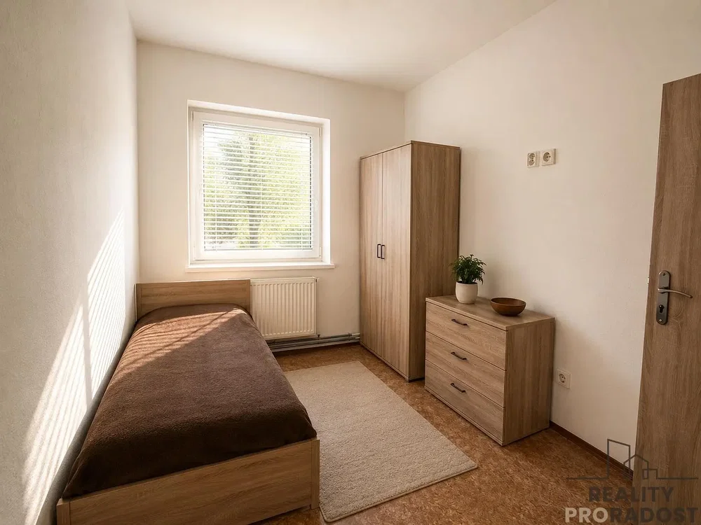Schlafzimmer; tageslicht, holzboden