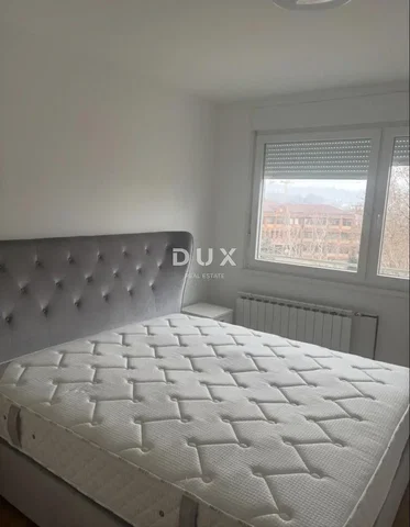 Dormitorio; luz natural, vista