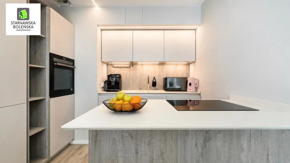 Cozinha; eletrodomésticos, luz natural, estilo moderno