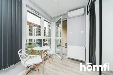 Balkon; blick, tageslicht, holzboden