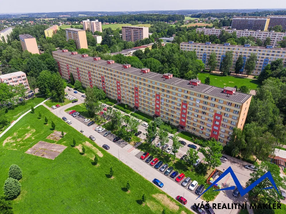 House and surroundings