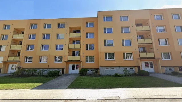 House and surroundings